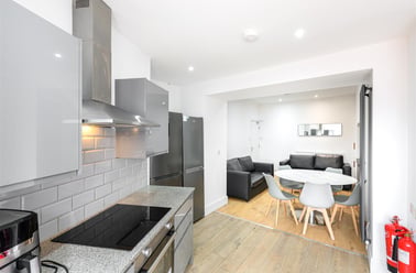 Glenthorn Road, Jesmond, Newcastle - Image 2